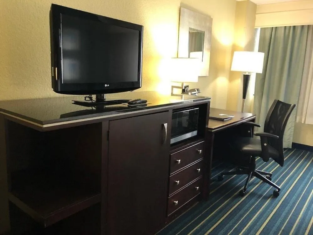 Crowne Plaza Hotel Virginia Beach-Norfolk By Ihg