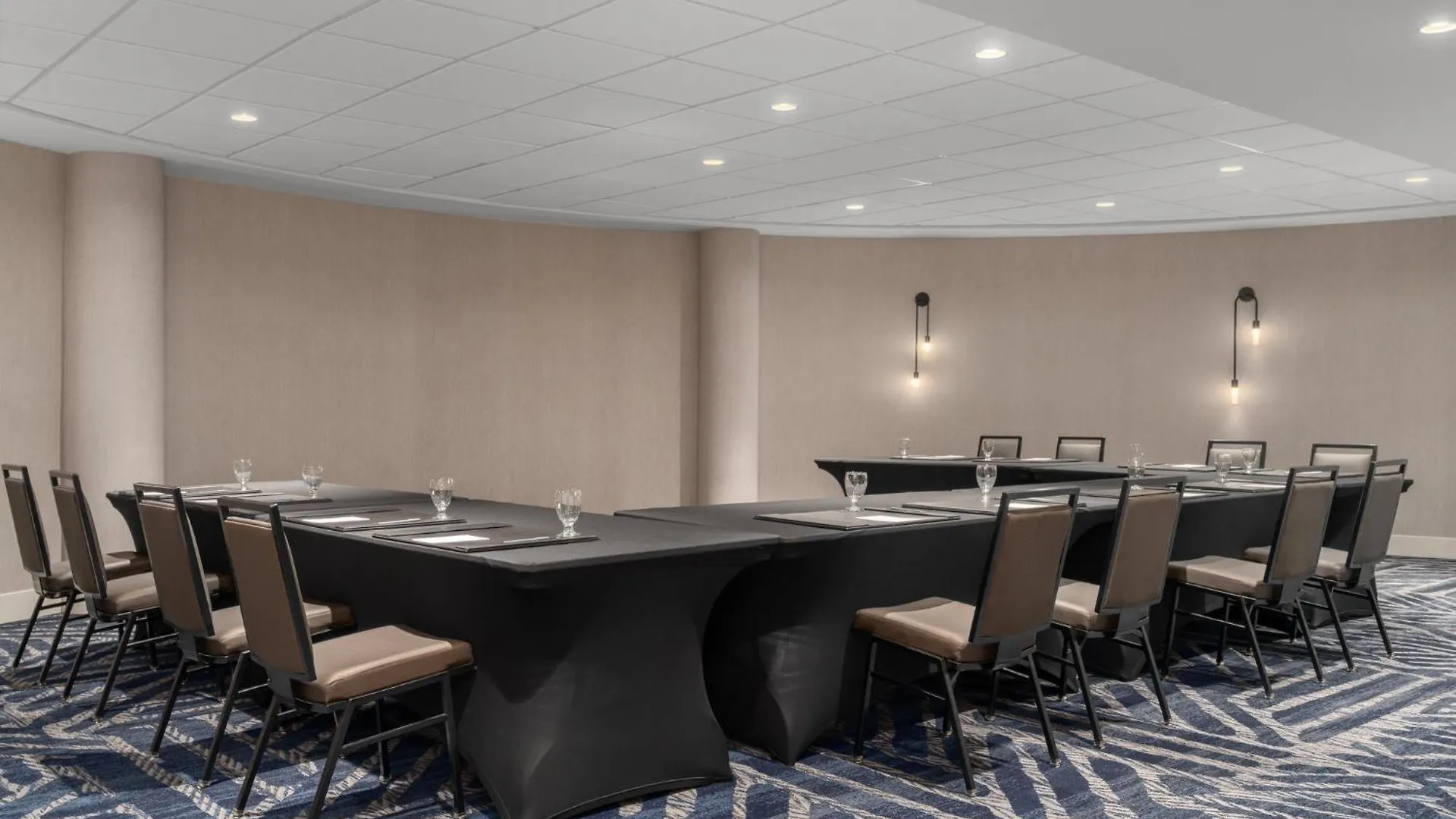 Crowne Plaza Hotel Virginia Beach-Norfolk By Ihg